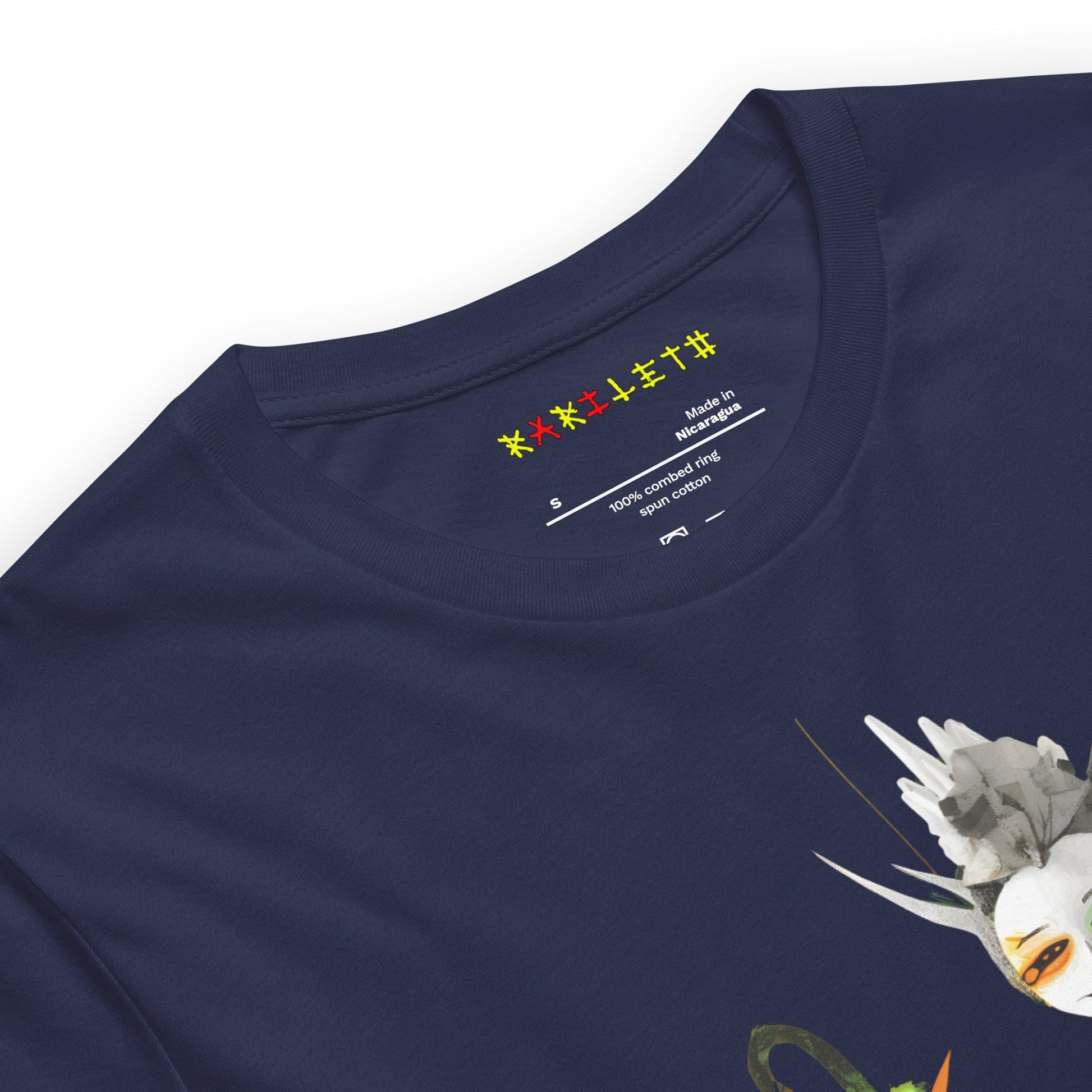 Neck Navy: GREEN META ALIEN Premium Crewneck T-Shirt in Navy (Neck View)