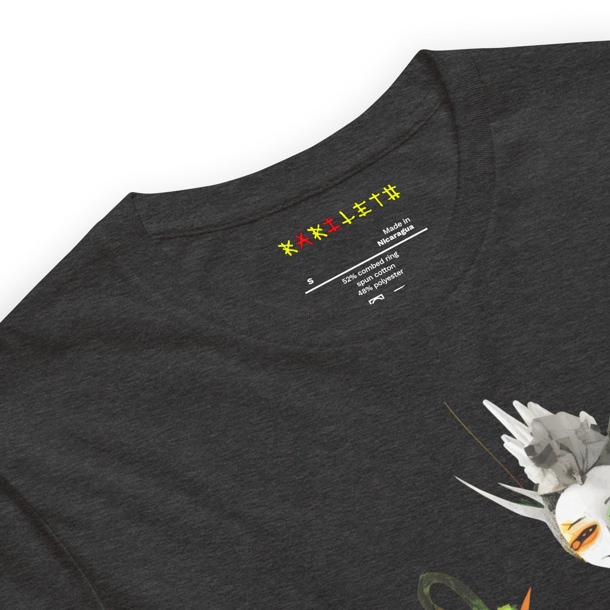 Neck Dark Gray Heather: GREEN META ALIEN Premium Crewneck T-Shirt in Dark Gray Heather (Neck View)