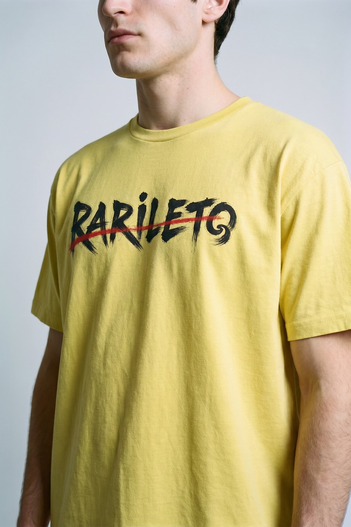 Lemon close-up graphic print detail — RARILETO Brushed Stroke Logo Classic Tee